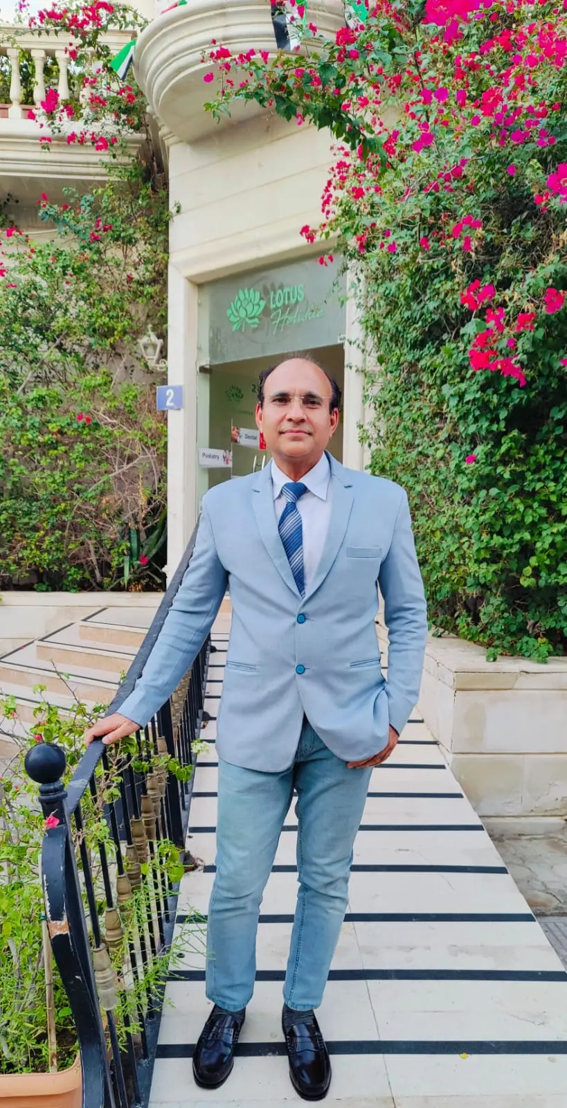 Dr. Mohammad Rashid Khan